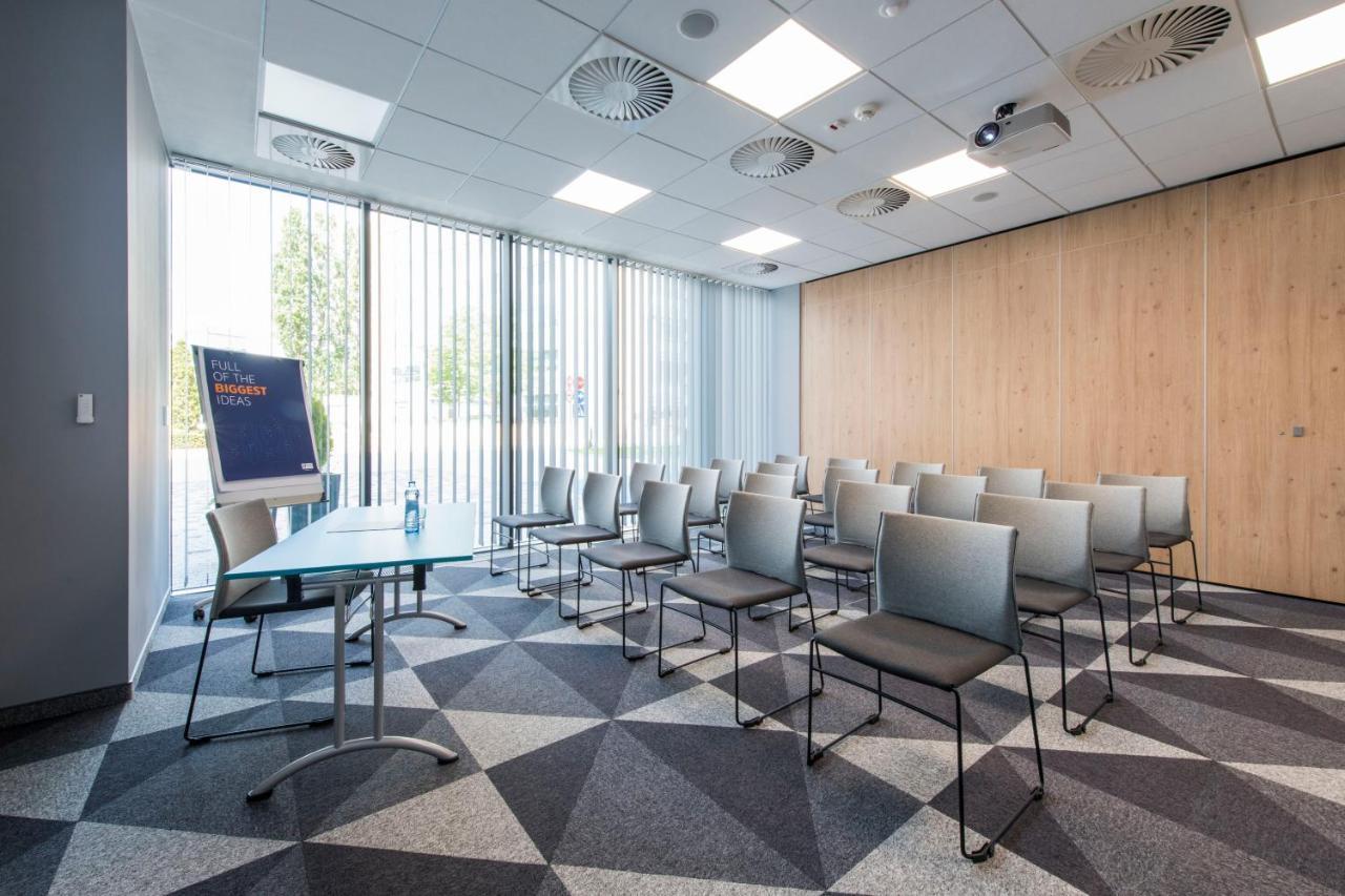 Holiday Inn Express Warsaw - Mokotow By Ihg Eksteriør bilde